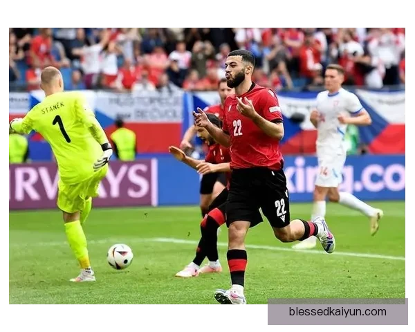 足球球星亮点持续提升，表现受到广泛关注